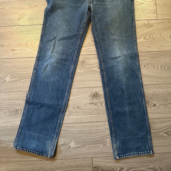 1980s Retro Calvin Klein Straight Fit Talon Zip Medium Wash Jeans - Picture 5 of 7